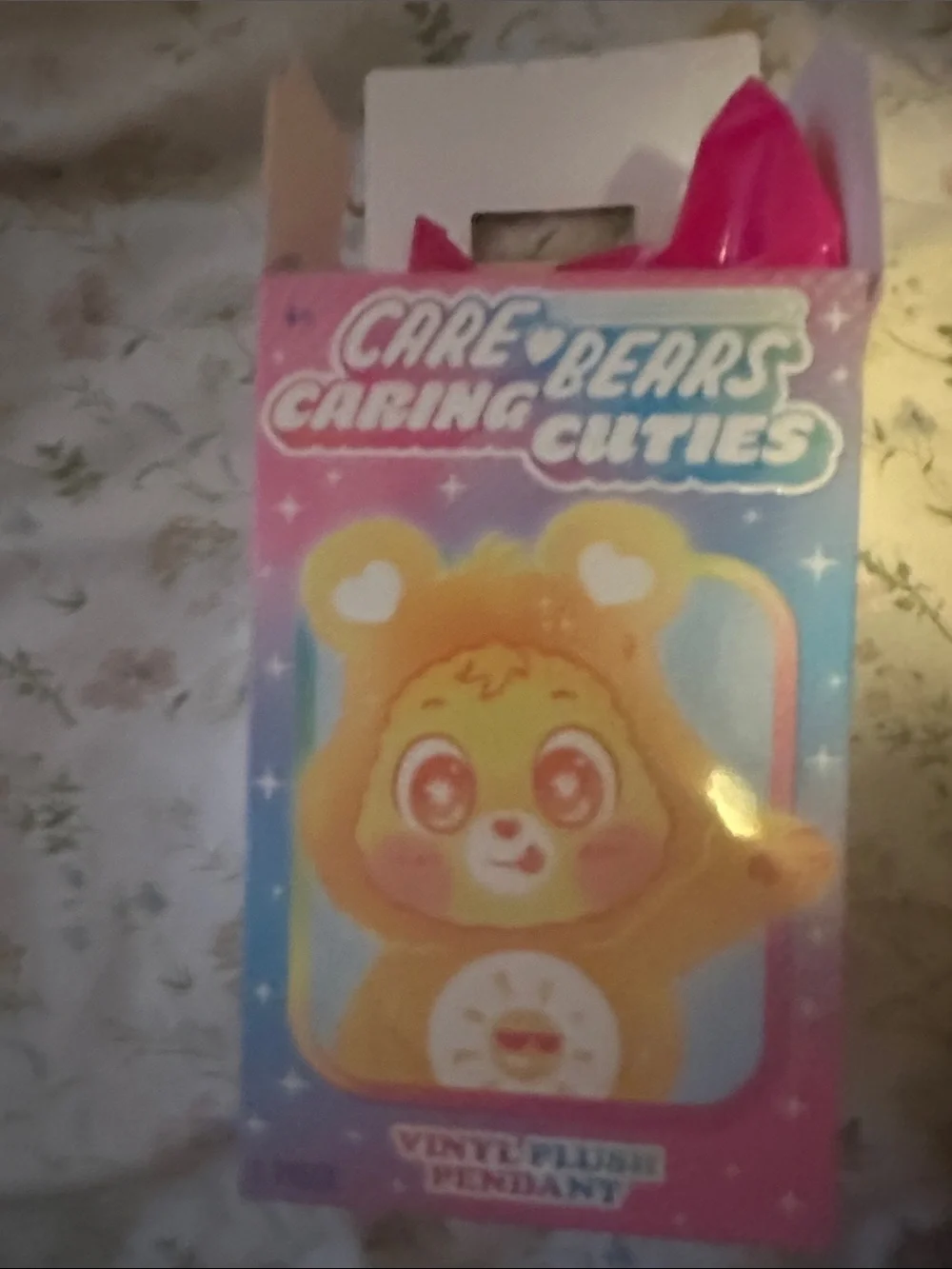 Care Bears Caring Cuties Vinyl Plushie Pendant - Share Bear - Picture 1 of 2